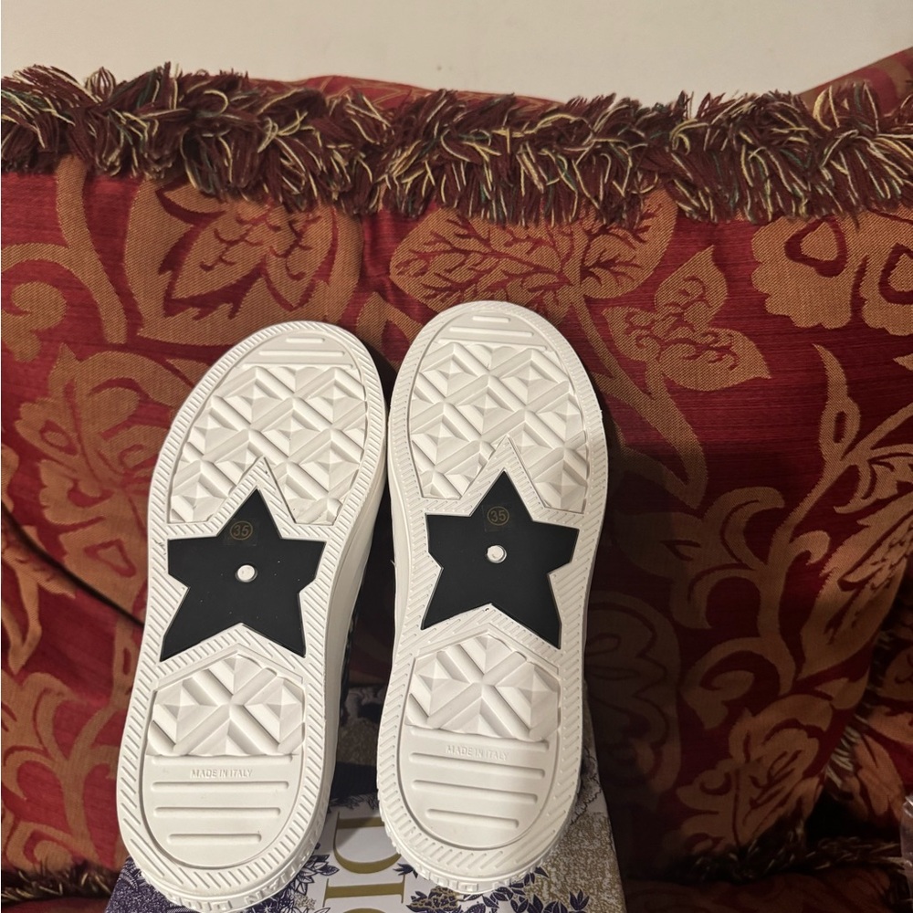 Dior Walk n Dior Sneaker - Picture 6 of 7